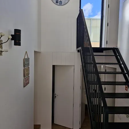 River View Terrace Villa *